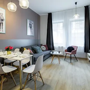  Apartment Friendhouse